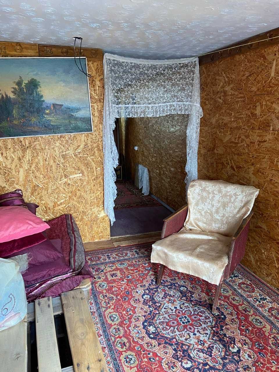 Затишна дача (с/у в будинку) з виходом на річку Тясмин