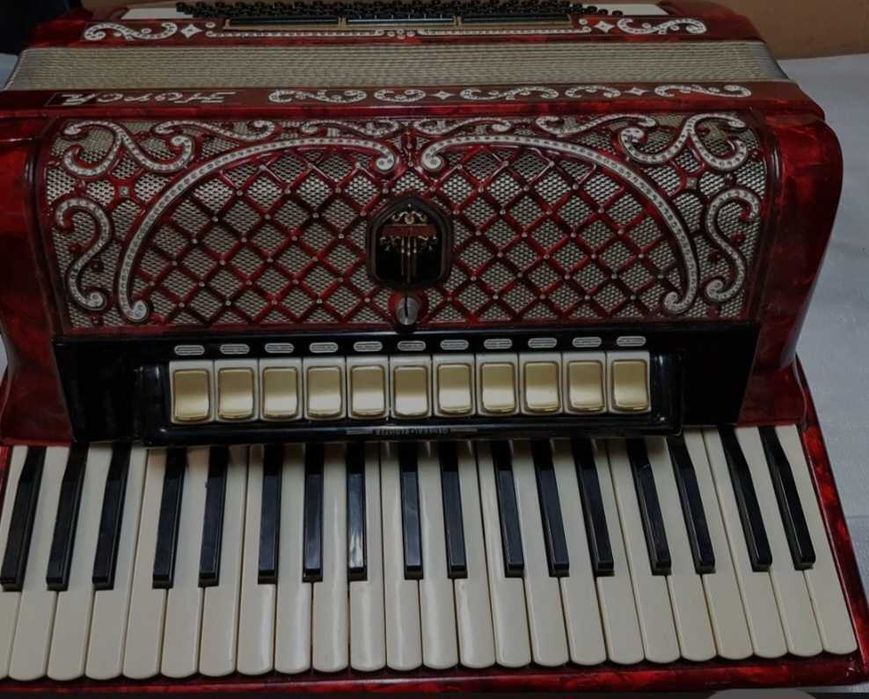 Akordeon HORCH 120 bas.