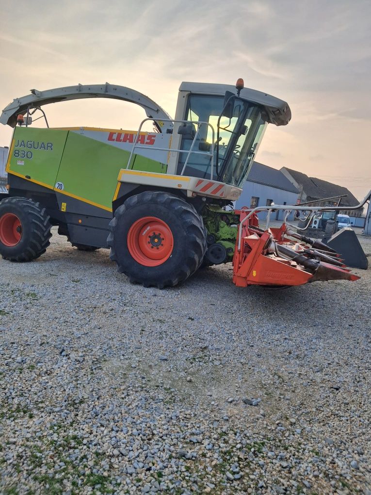Sieczkarnia Claas Jaguar 830