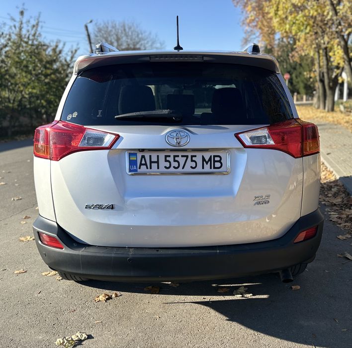 Продам Toyota RAV4