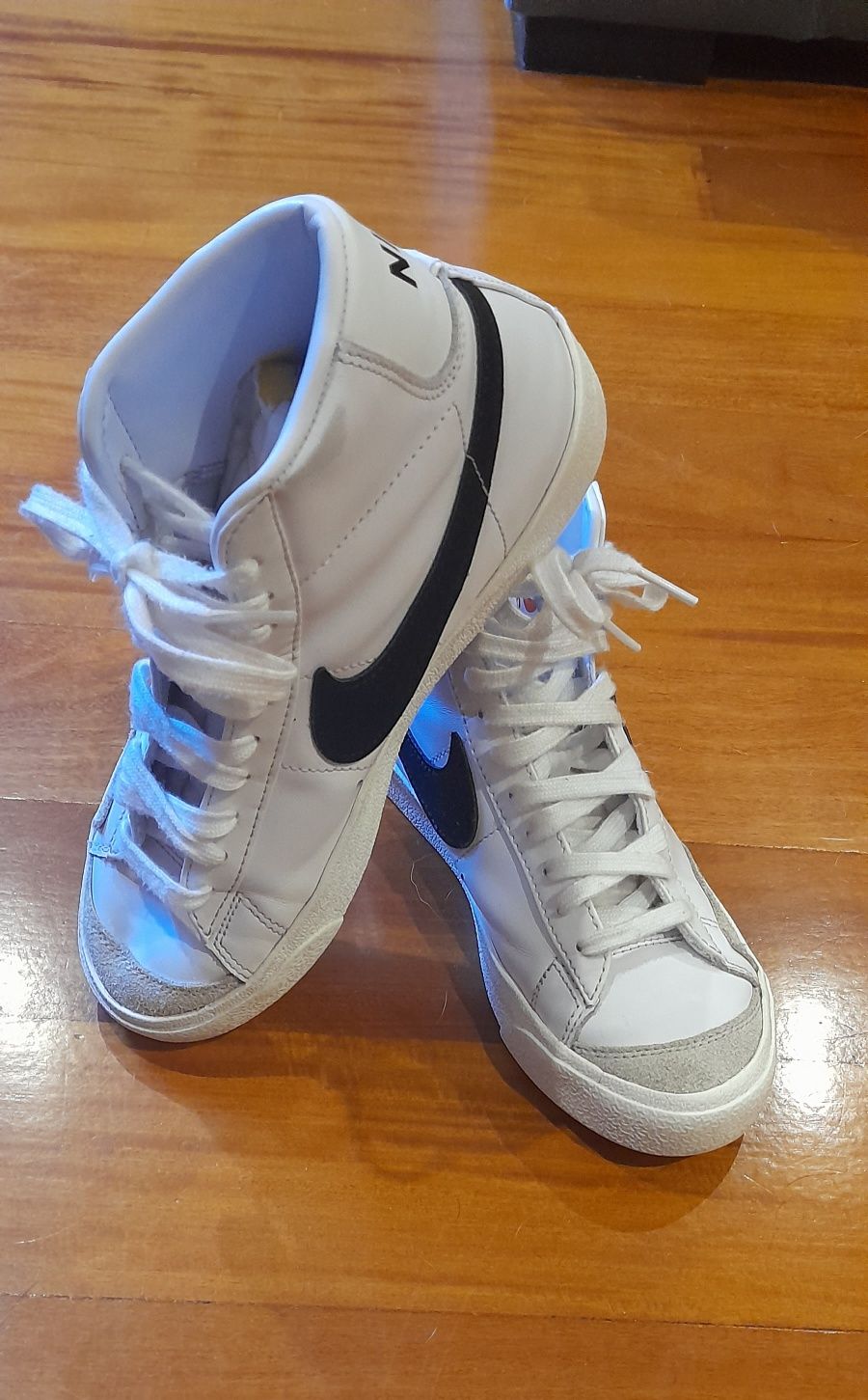 Sapatilhas NIKE BLAZER 38