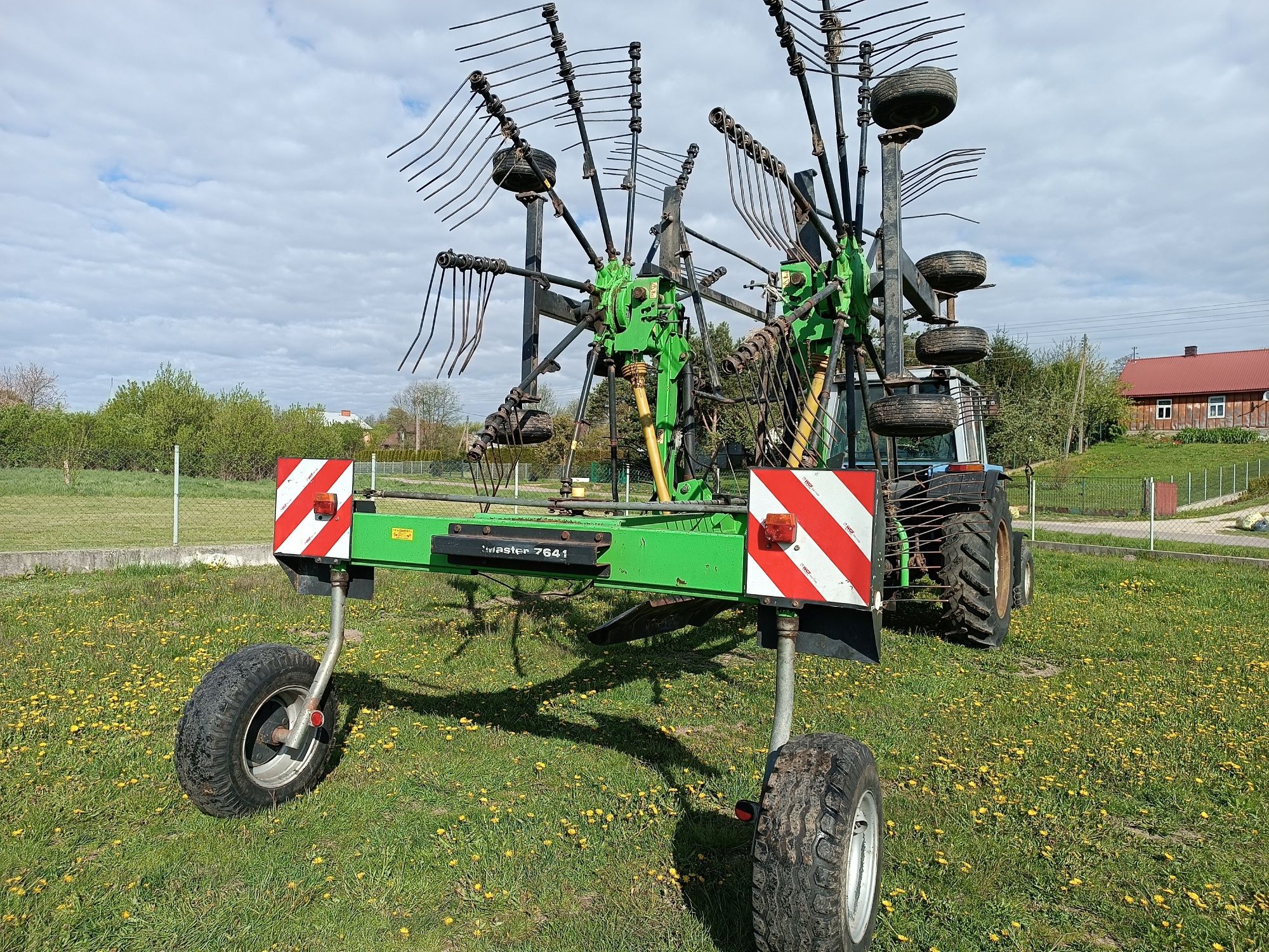 Zgrabiarka podwójna Deutz Fahr Swatmaster 7641