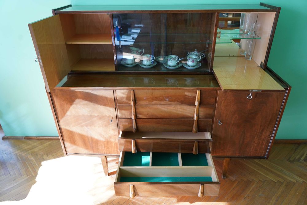 Kredens drewniany, lata 70-80 (PRL), idealny stan