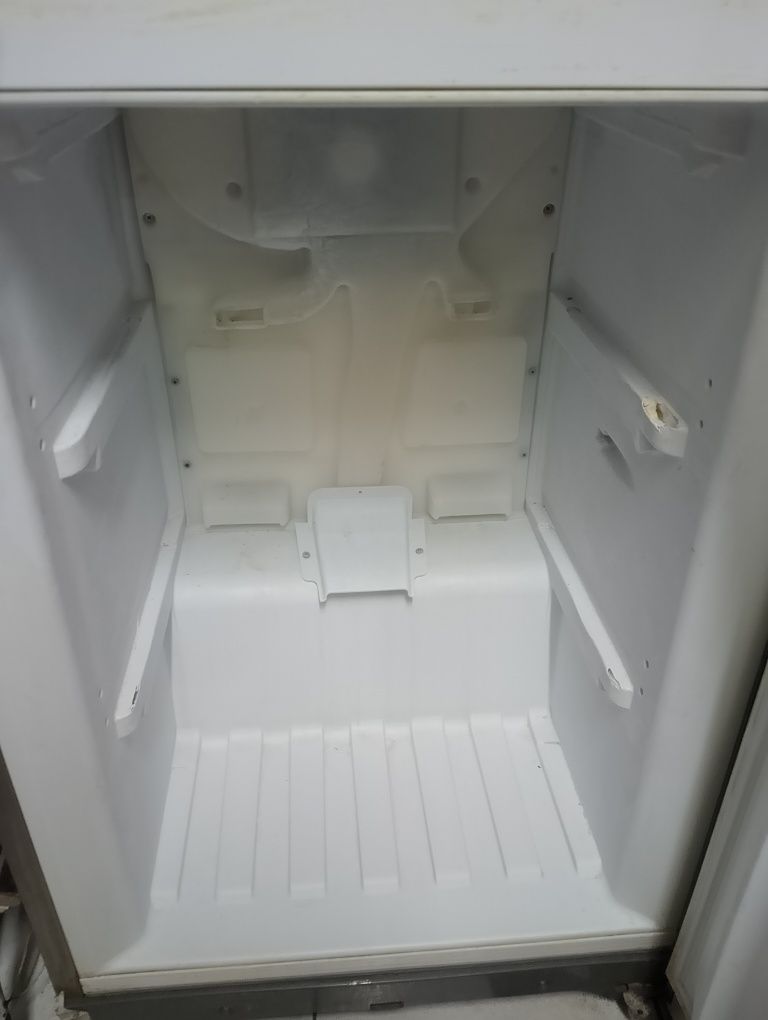 Frigorífico combinado para peças