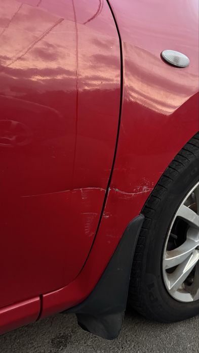 Toyota Auris продам машину