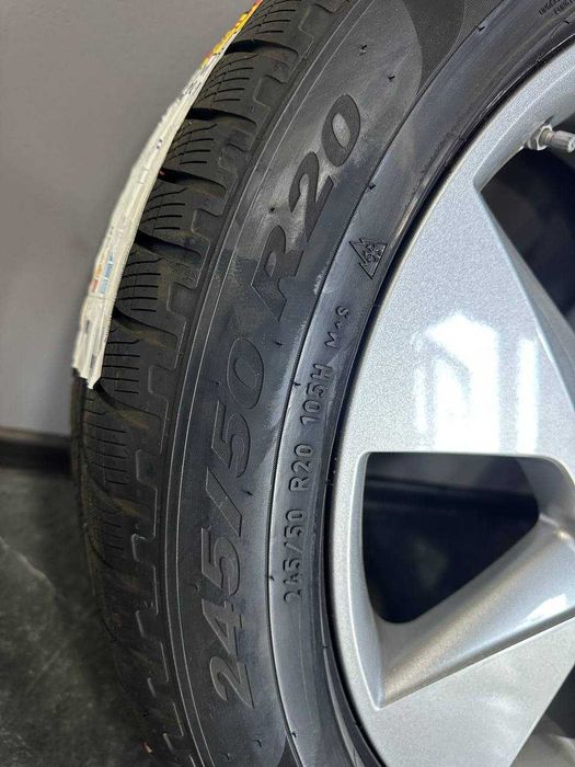 Нові ОРИГІНАЛЬНІ диски R20 для JAGUAR I‑PACE в зборі з зимовими шинами