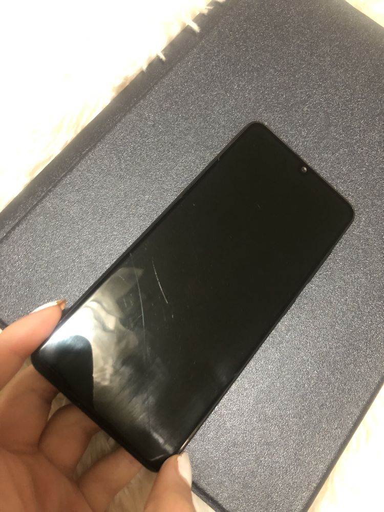 Samsung A41 com 1 ano de uso