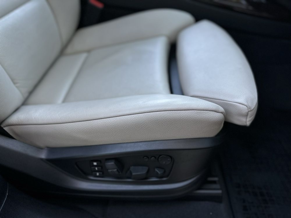 Продам машину BMW  X5