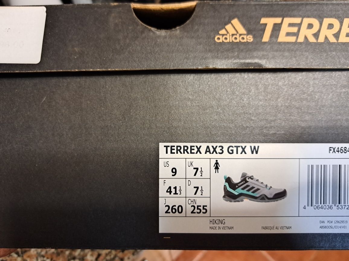 Sapatilhas adidas caminhada com gortex