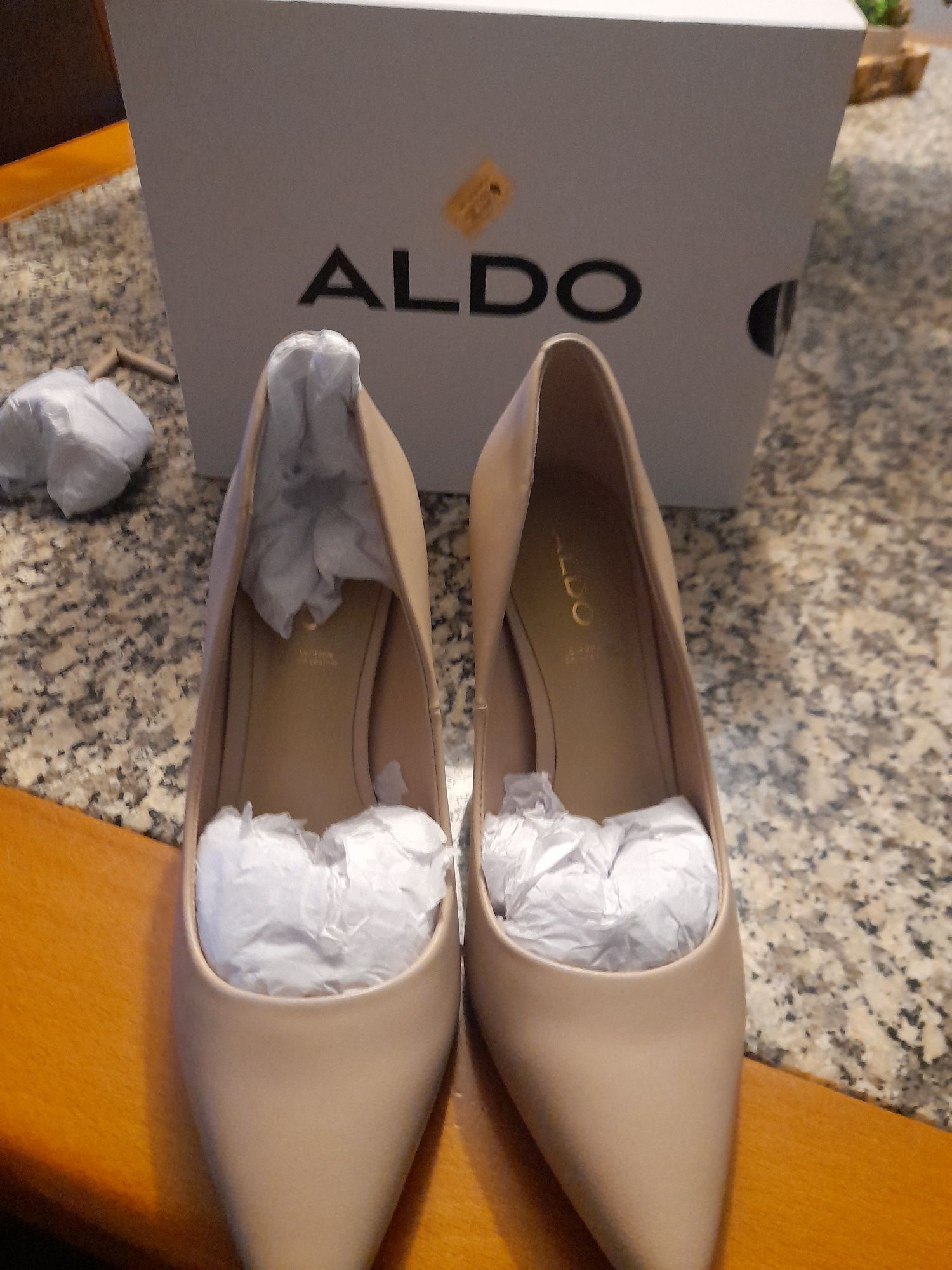 Sapatos novos numero 36 da Aldo