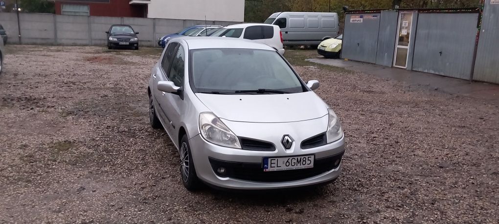 Renault Clio 1.6 lpg