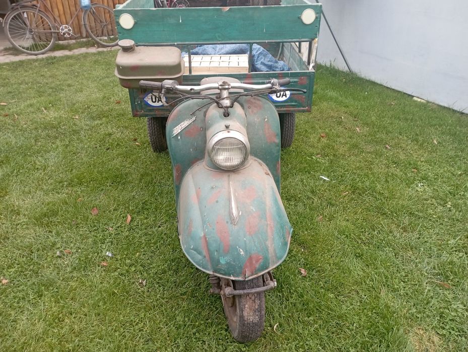 Моторолер муравей