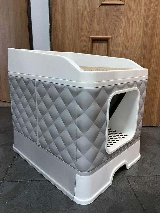 Kuweta z drapakiem dla kota