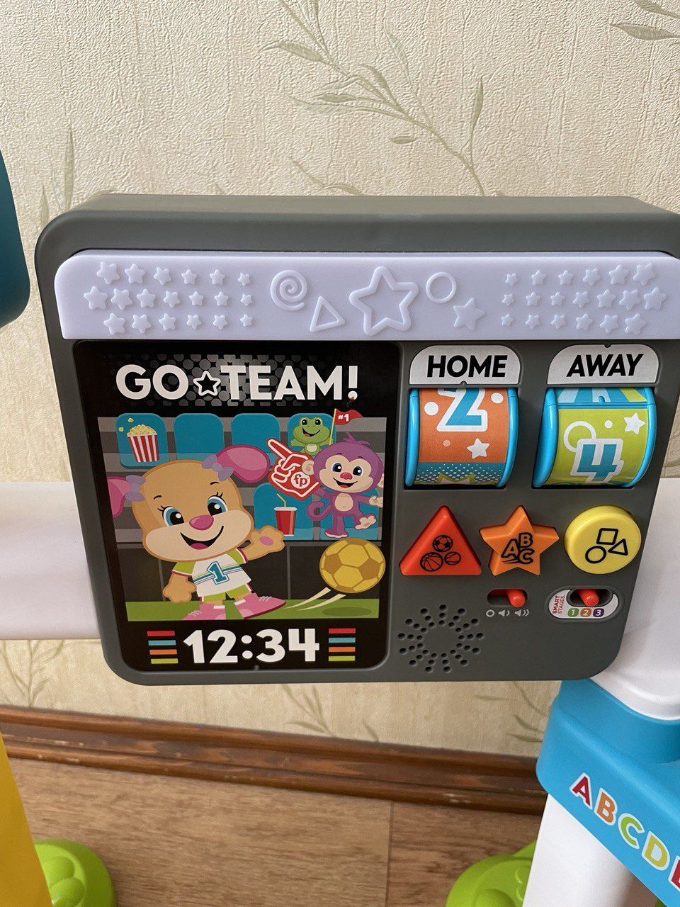 Продам ігровий центр Fisher price