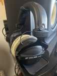 Auscultadores de estudio - Beyerdynamic DT-990 Pro 250 ohm closed
