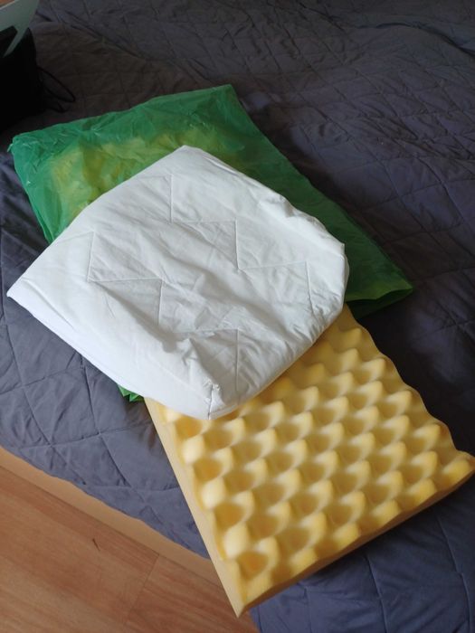 Łóżko dziecięce rosnące i szafa ikea