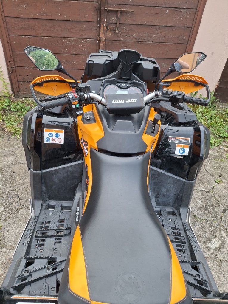 Can am outlander max xtp