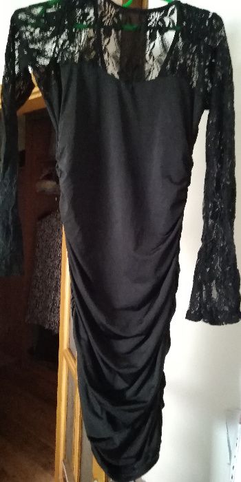 Черное платье с гепюром