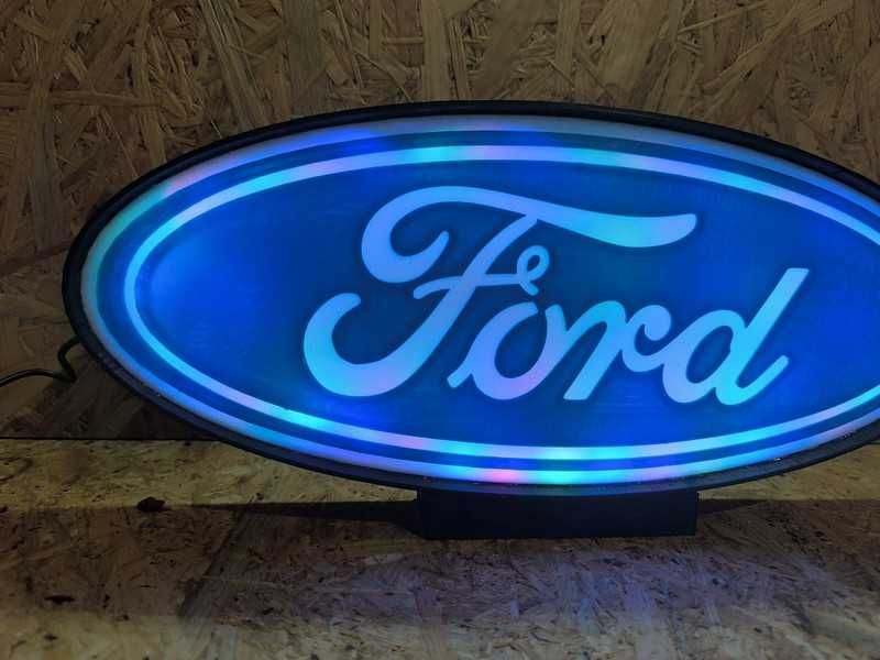 Luminária Lightbox Ford – Edição XXL