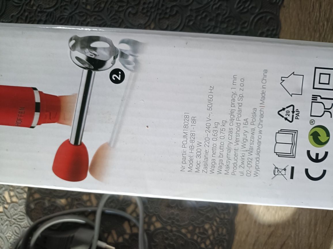 Blender ręczny do miksowania i rozdrabniania