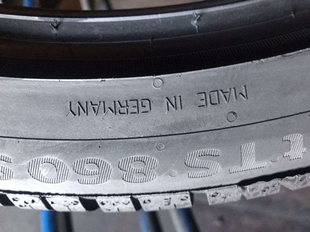 255/35/19+225/40/19 R19 Continental WinterContact TS860 RSC 4шт зима