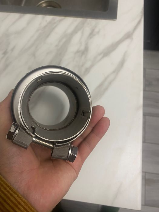 Накладки на вихлопну трубу Akrapovic