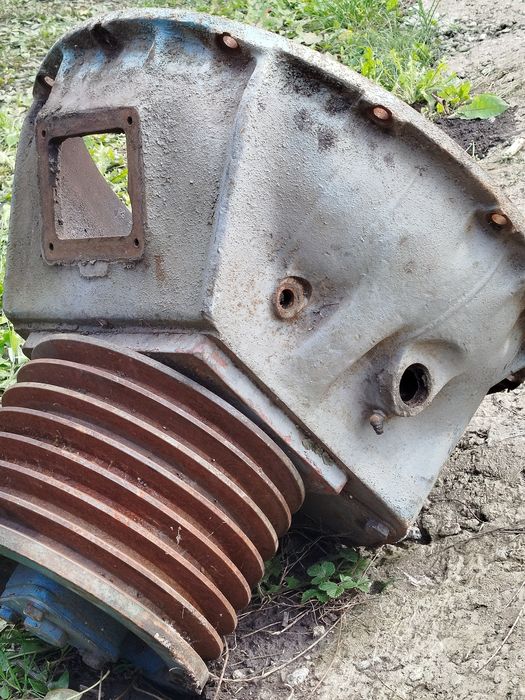 Кожух з кон-приводом ЯМЗ-238