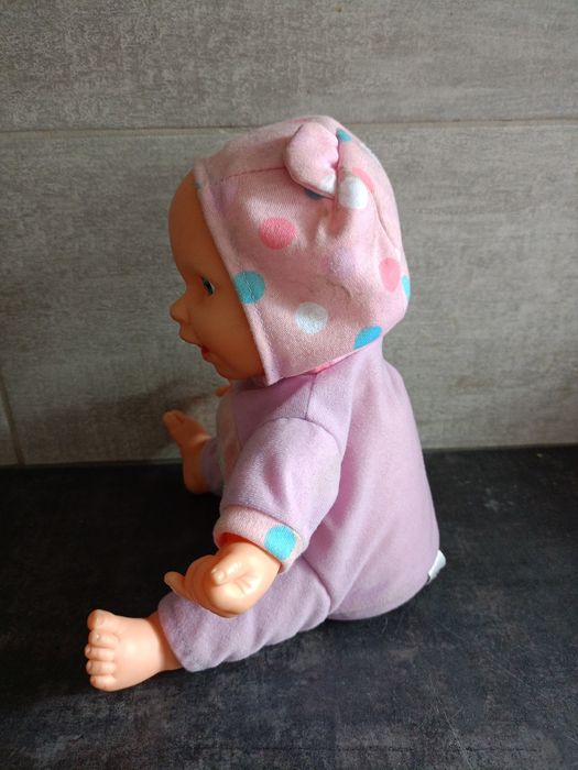 Lalka bobas, na baterie