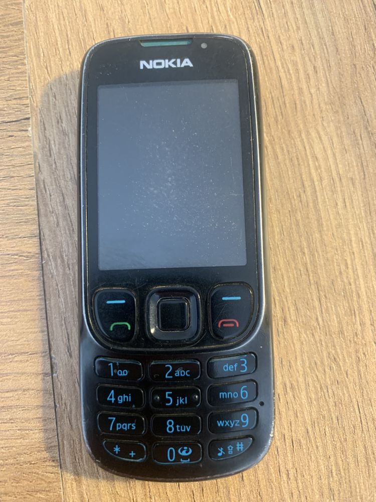 Nokia 6303c i ładowarka
