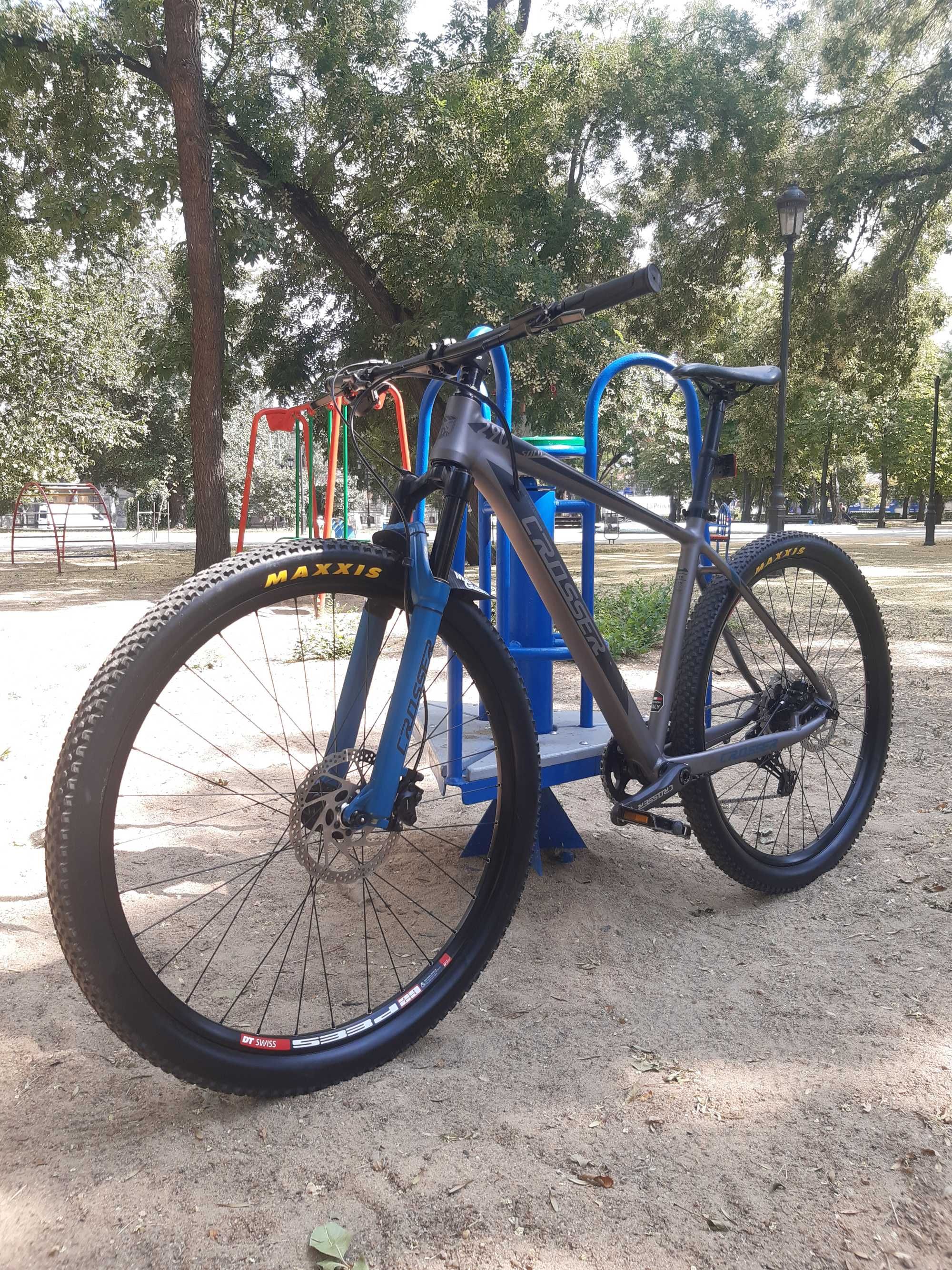 Велосипед Crosser Solo 29 (Deore/DT Swiss/Novatec/Maxxis)