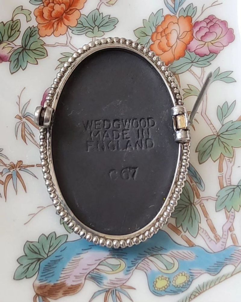 Брошка Wedgwood. Срібло 925, порцеляна