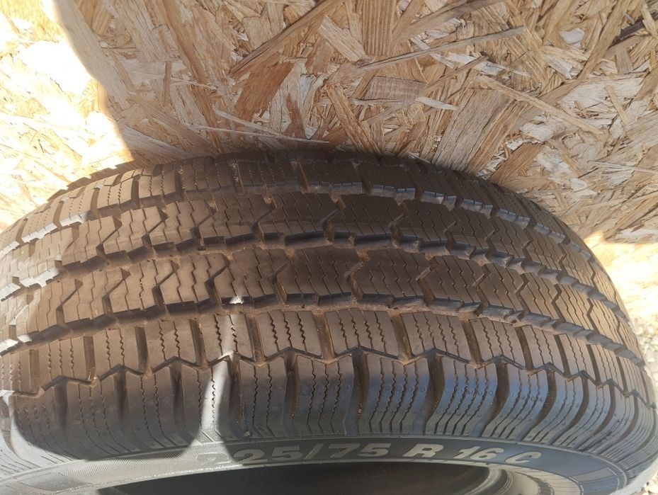 3шт. 225/75 R16c