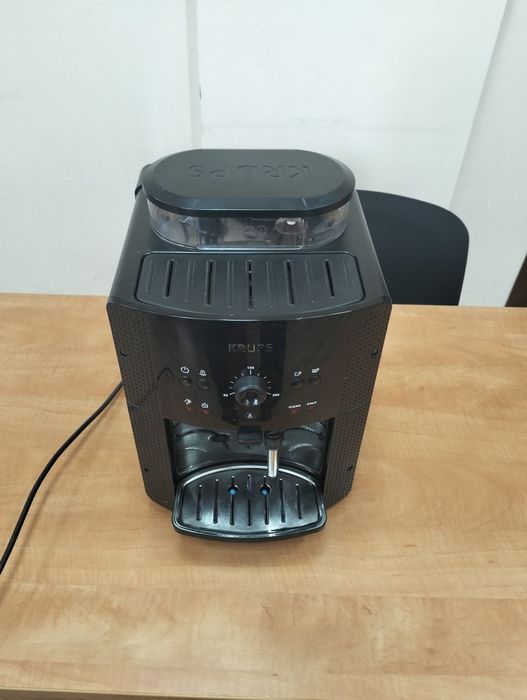 Кавомашина Krups EA81