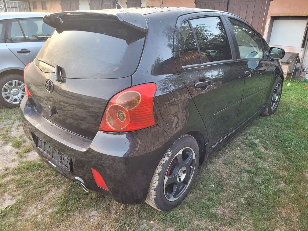 Toyota Yaris 2 1.8 ts fotele skrzynia koła deska kokpit 209 czarny