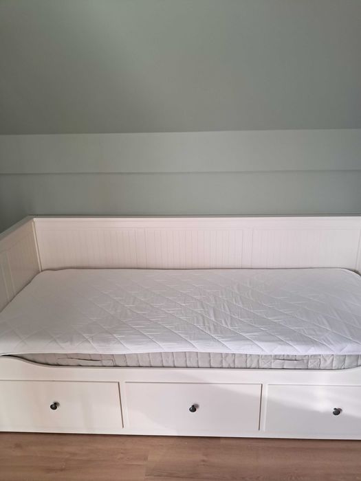 Łóżko Hemmnes młodzieżowe w stanie dobrym