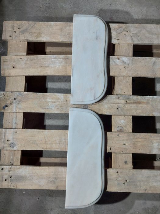 Pedras mármore de credências