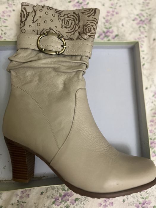 Чобітки жіночі осінні