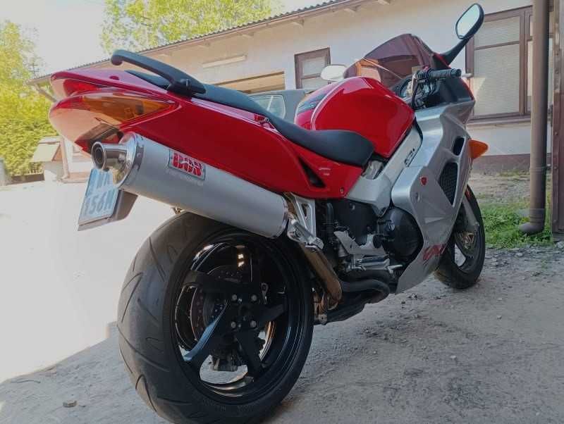 Honda VFR 800 ładny i zadbany z Niemiec