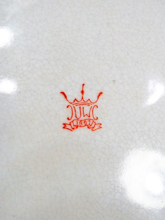 Prato brasonado da UW.