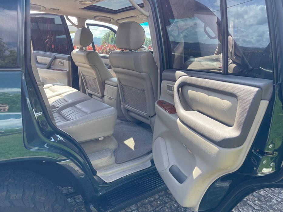 Toyota Land Cruiser HDJ 100