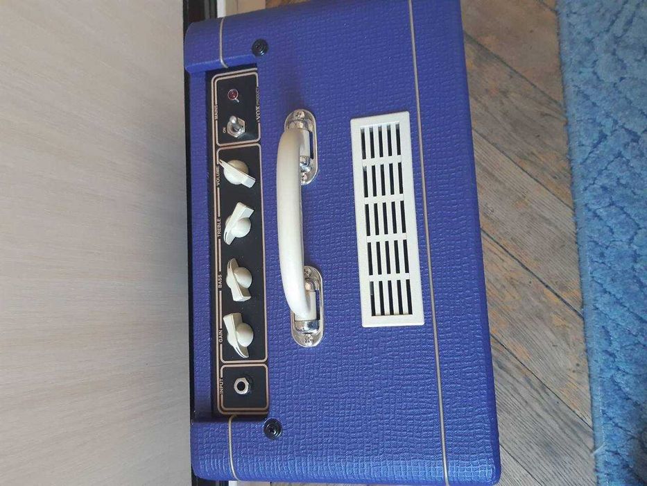 VOX AC4C1‑BL — ламповый комбоусилитель в идеале, полный комплект