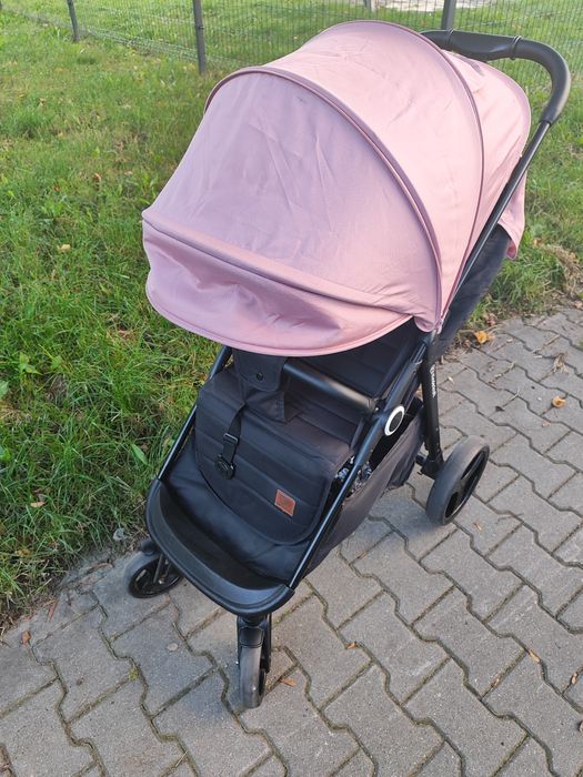 09.2024 Wózek spacerowy Kinderkraft Grande Plus duża budka spacerówka