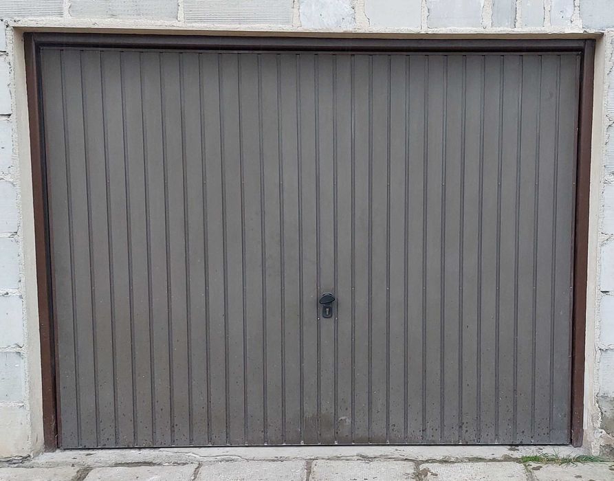 Brama garażowa uchylna 250x190
