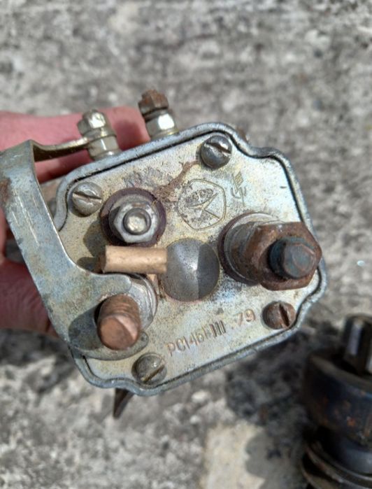 Втягуюче реле(Бендикс ЛААЗ,Зил 130)