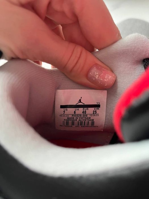 Nike Air Jordan 4 Retro Bred Reimagined