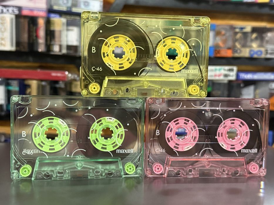 Продам аудио кассеты Maxell FRILL