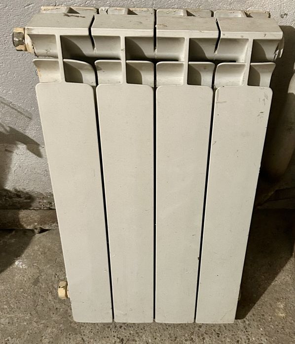 Kaloryfer grzejnik 4 zeberka aluminiowy
