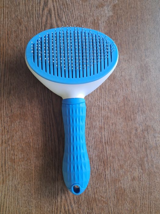 Szczotki do czesania kota , psa