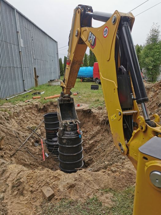 Usługi koparko-ładowarką, minikoparka 2.8 t. wiertnica, młot, wywrotka
