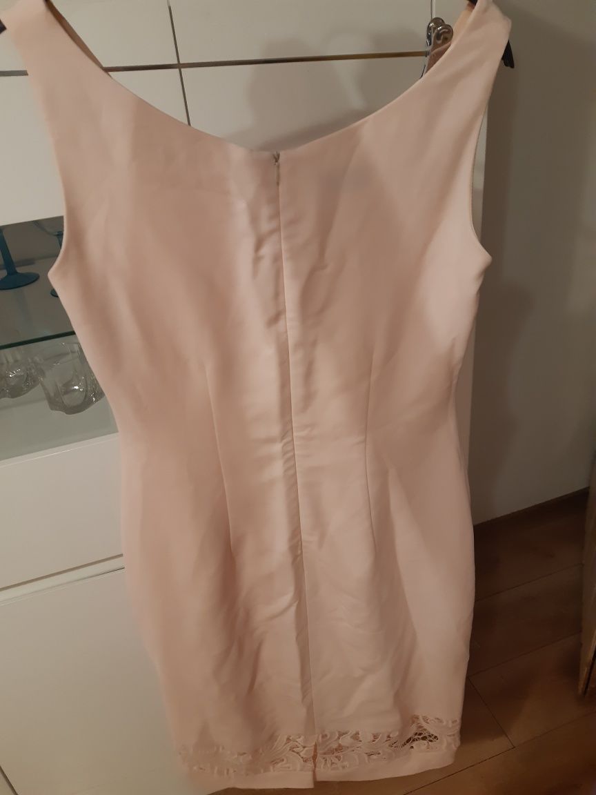 Sukienka elegancka z narzutką
